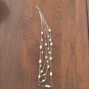 Elegant vintage silver colored Pearl Necklace